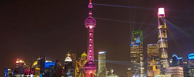 上海东方明珠高空玻璃现裂纹 景区紧急处理后正常营业