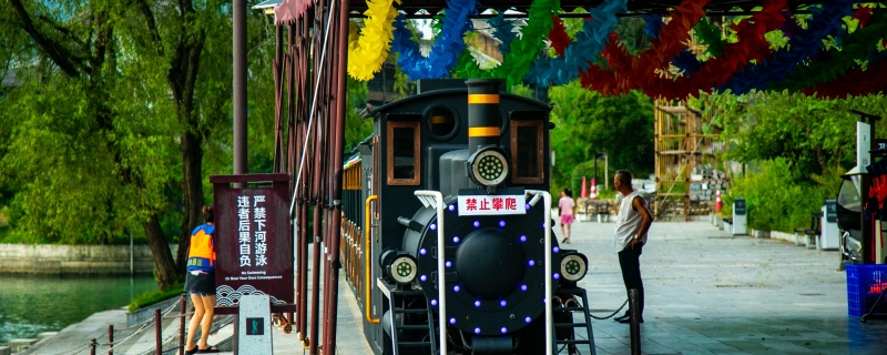 云冈石窟通报“拍照刺客”事件 两名聋哑人私自揽客收费被劝离